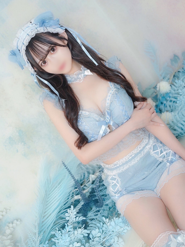 莉璃(りり)